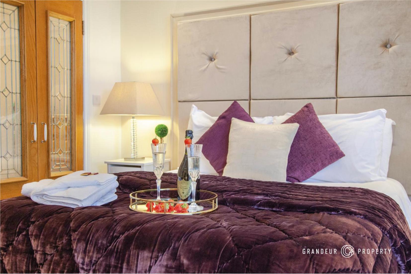 Treetop Suite By Grandeur Property Μπόρνμουθ Εξωτερικό φωτογραφία